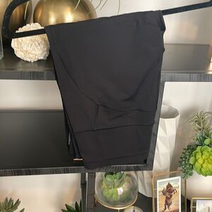 EUC Lululemon Cropped Leggings